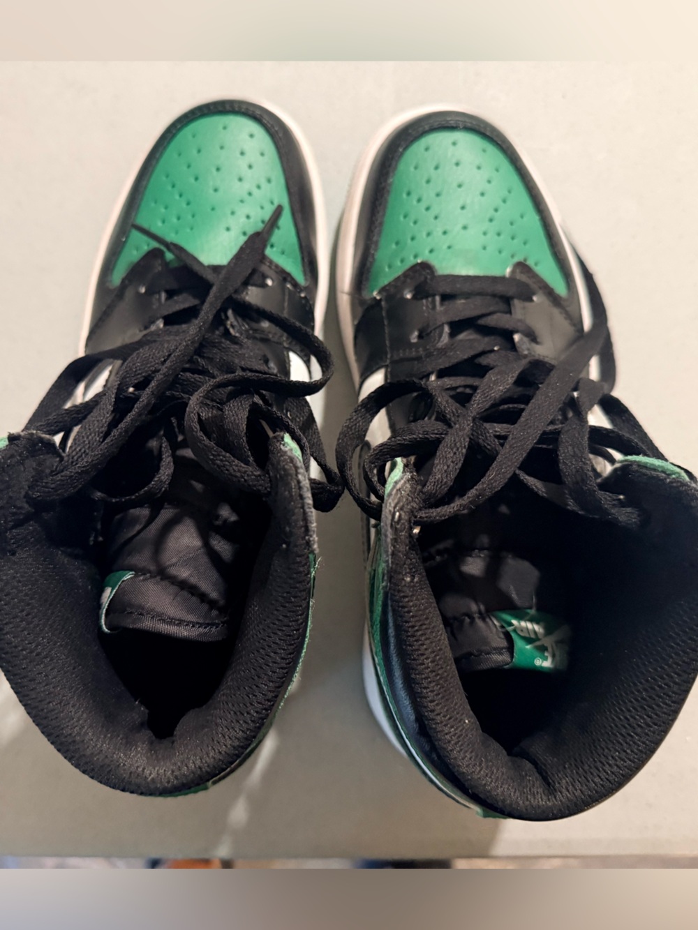 Nike High-Top Sneakers in Green and Black